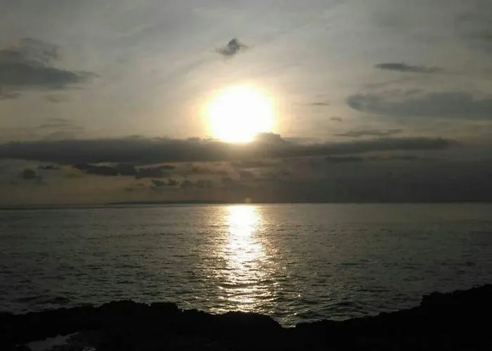Kubu Sunset 2*