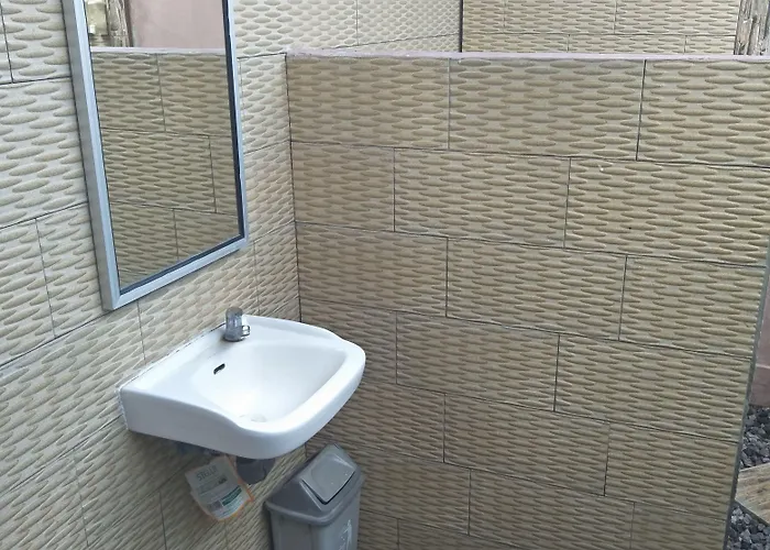 Kubu Sunset Guest house
